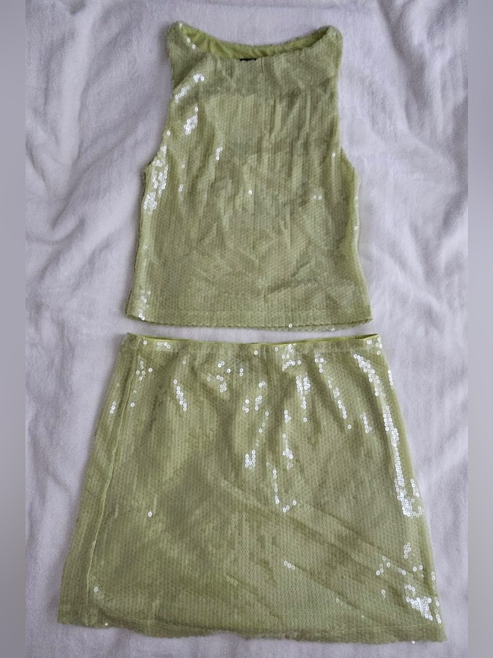 White Fox Sequin 2PC Set Lime green.  Top S. Skirt M. - Picture 3 of 8